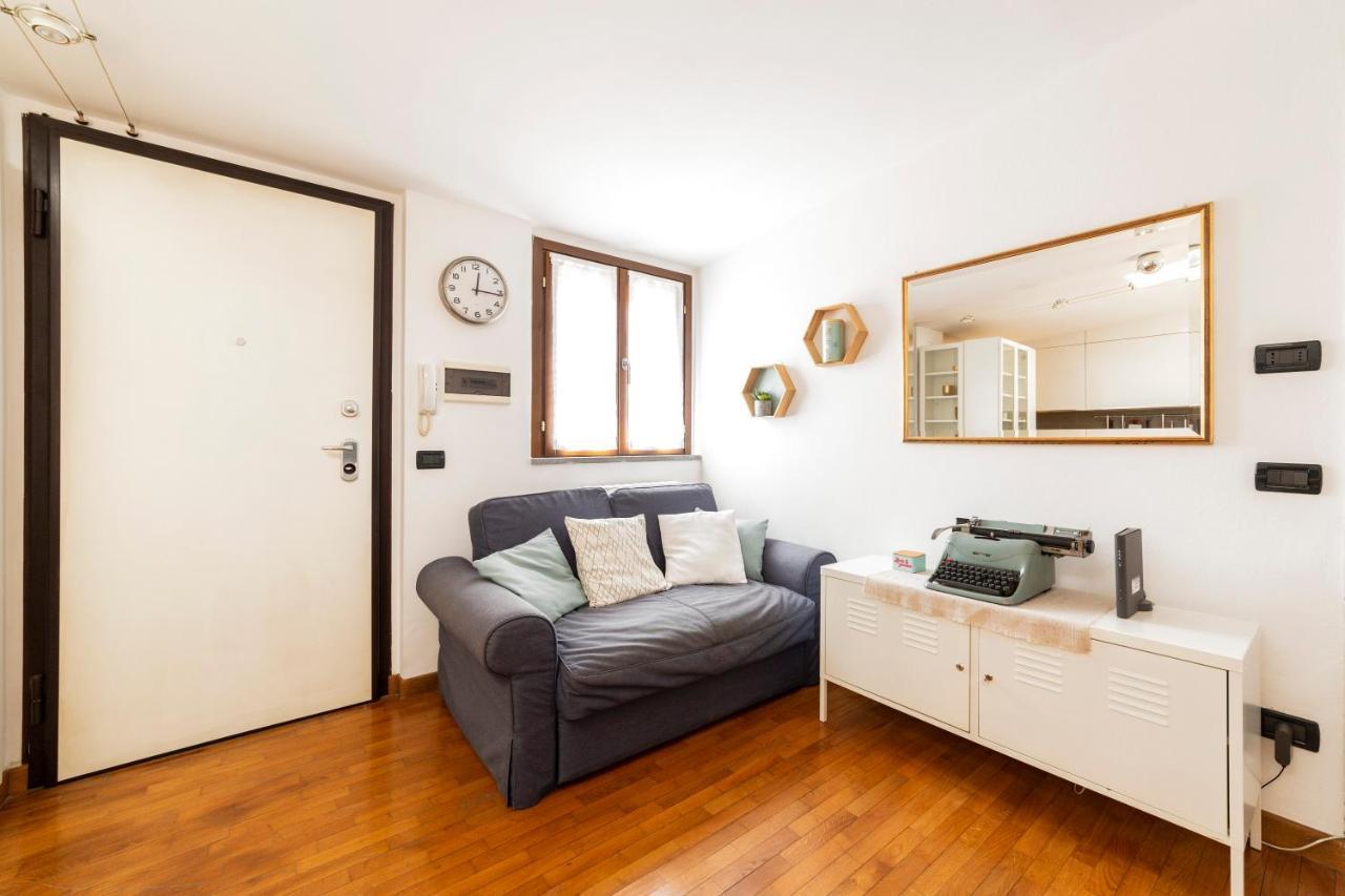 Porta Genova Balcony Apartment 밀라노 외부 사진
